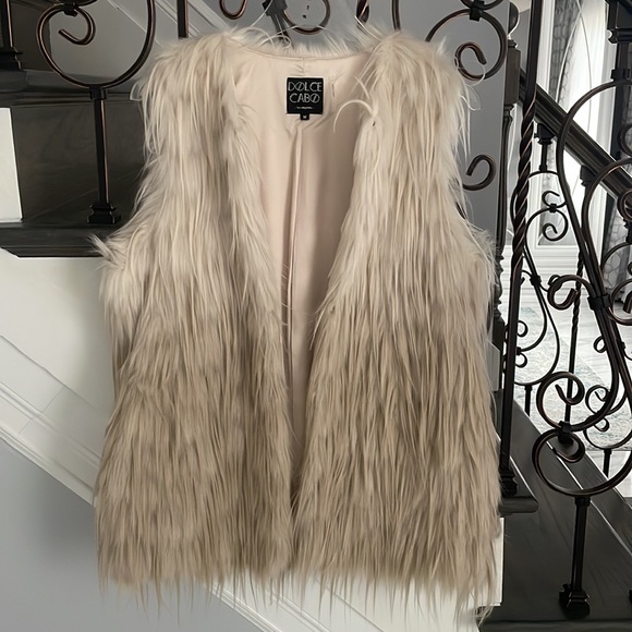 Dolce Cabo Faux Fur Women Vest Size Medium - Picture 4 of 8